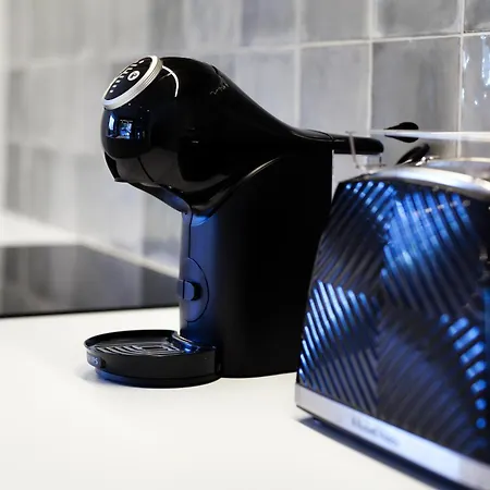 Slavc, Cosy Near The Μπλεντ