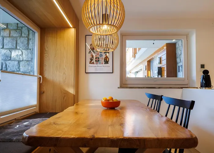 Slavc, Cosy Near The דירה בלד