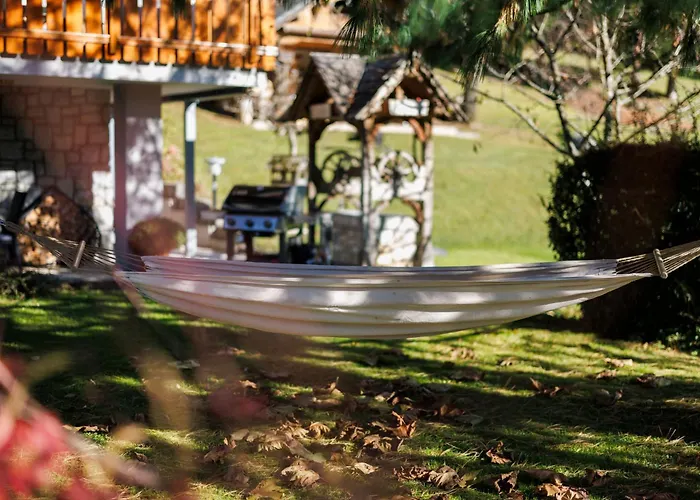 Slavc, Cosy Near The