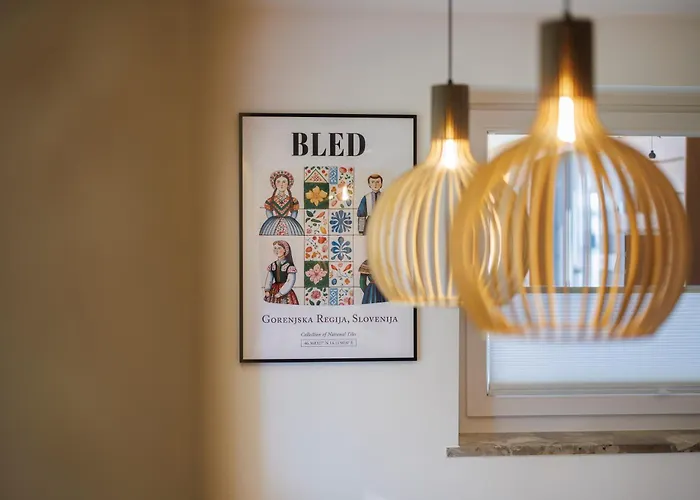 Slavc, Cosy Near The דירה בלד